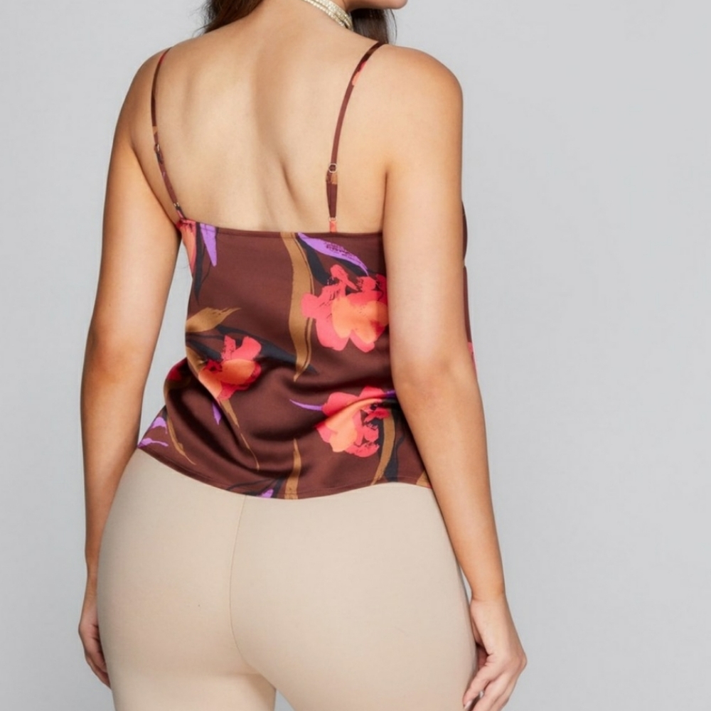 Marciano Floral Top NWT 🌺 - Picture 3 of 5